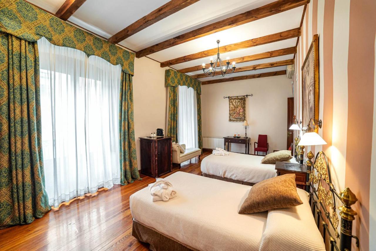Alvar Fanez Hotel 4*