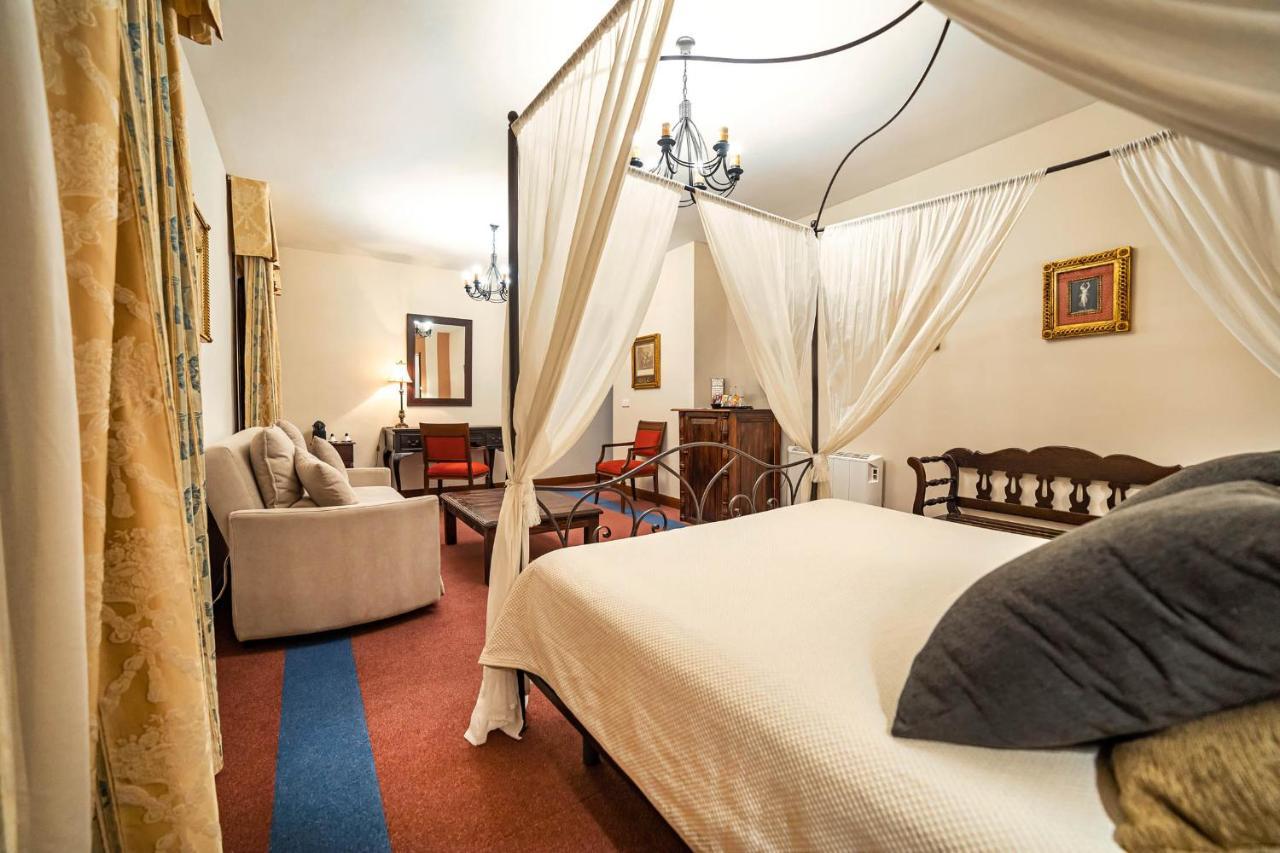 Hotel Alvar Fanez