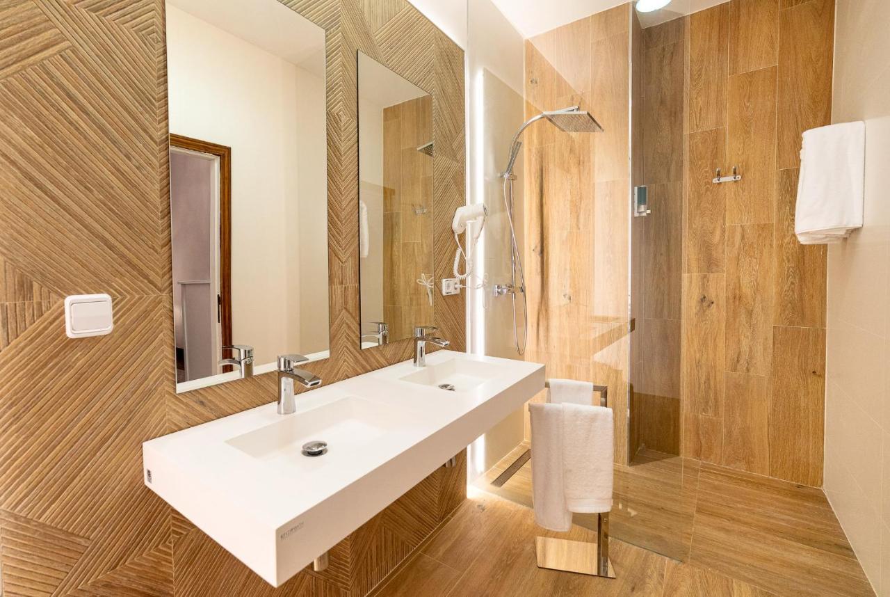 Hotel Alvar Fanez