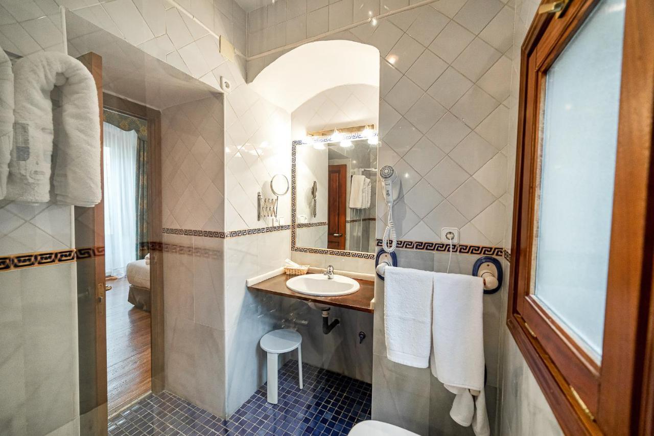 Alvar Fanez Hotel